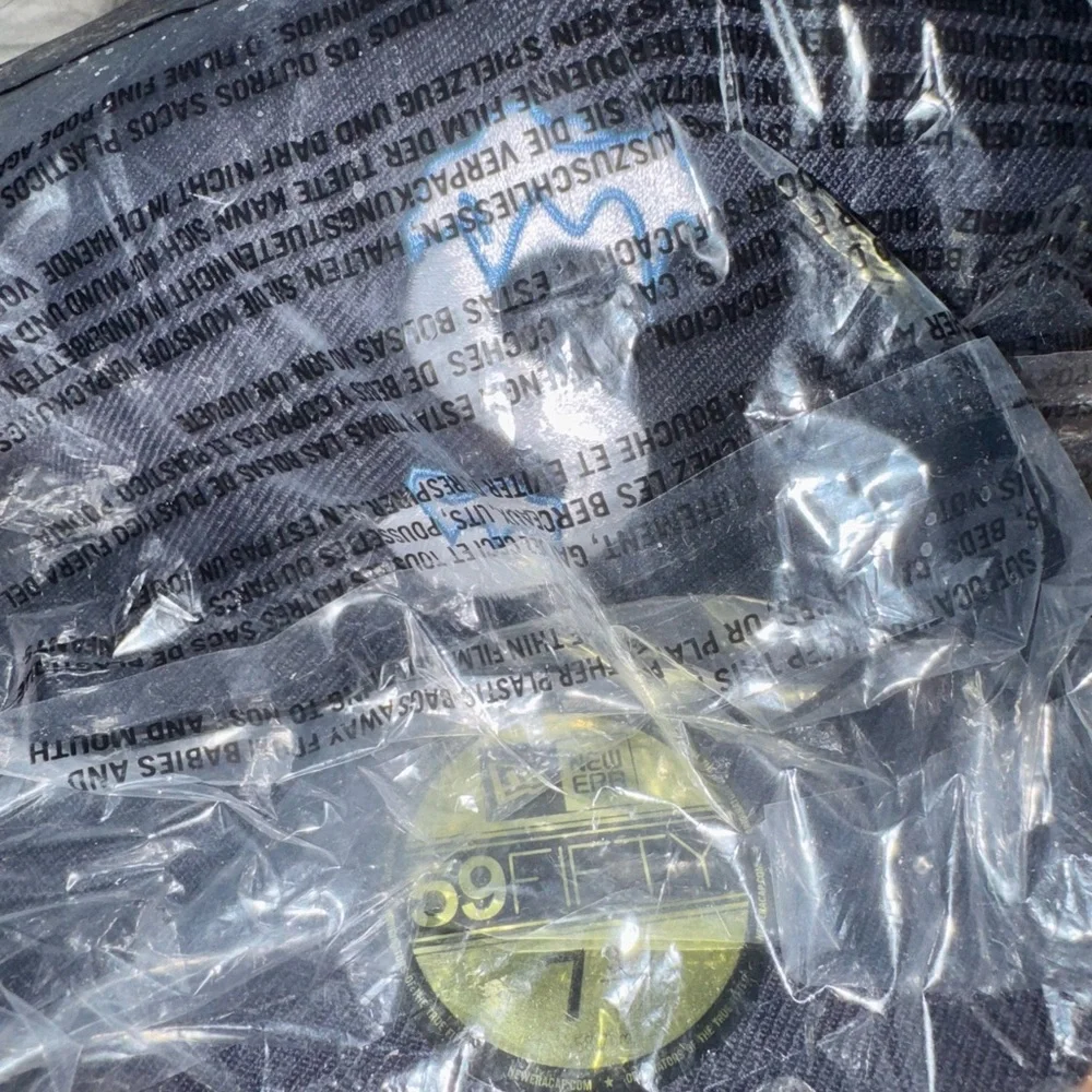 Supreme x New Era S Logo Frozen Navy Cap with Red Box Logo size 7 3/8 - Picture 3 of 4